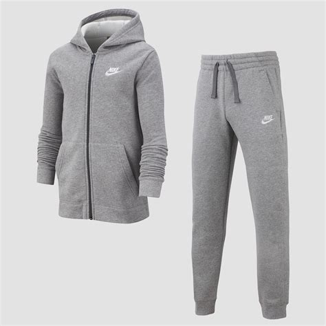 nike joggingpak meisjes sale|Nike Factory Stores.